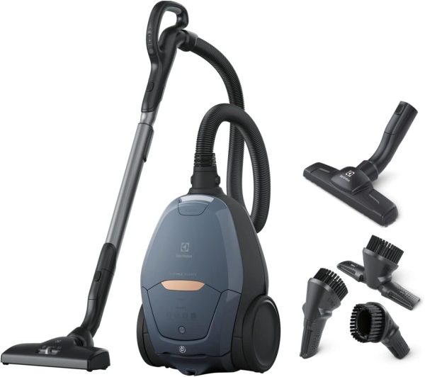 Electrolux Pure D8, Commandes à Distance, Aspirateur Traineau avec Sac, Ultra Silencieux, 57dB, Puissance Automatique Intelligente, Poignée avec Commandes et Affichage LED, PD82-8DB, Bleu Denim